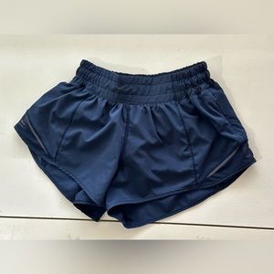 Lululemon hotty hot shorts size 2